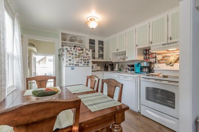 10 Reynolds St, South Portland, ME 04106 - photo 5