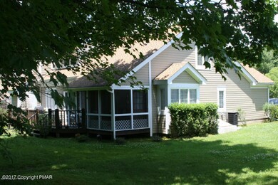 95 Village Dr, Stroudsburg, PA 18360 - photo 4