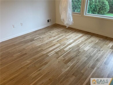 1014 Feather Bed Ln, Edison, NJ 08820 - photo 3