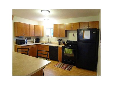 1219 8th St NW, Cedar Rapids, IA 52405 - photo 6