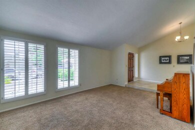 Living Room (3) 0429