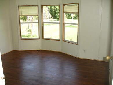 4213 Wells Dr unit 5, Pearland, TX 77584 - photo 3