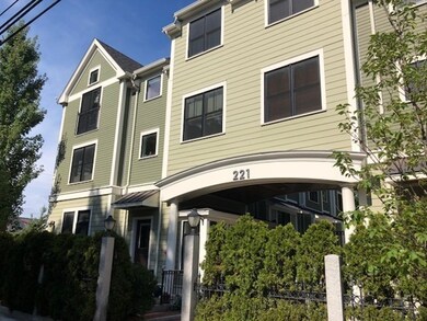 221 Beacon St unit 1, Somerville, MA 02143 - photo 2