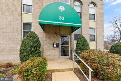 30 Canterbury Square unit 102, Alexandria, VA 22304 - photo 5