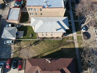 6418 N Fairfield Ave, Chicago, IL 60645 - photo 5