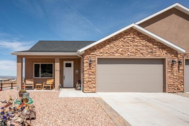 214 W Mountain View Dr, Cedar City, UT 84720 - photo 4