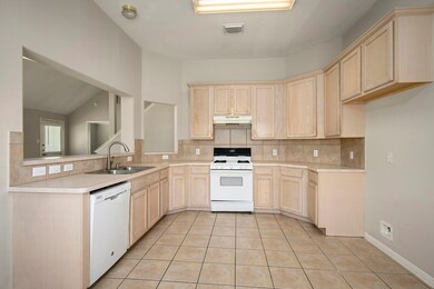 30702 Country Meadows Dr, Tomball, TX 77375 - photo 7