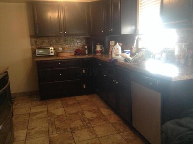 1041 Bernhard Rd, Columbus, OH 43227 - photo 3