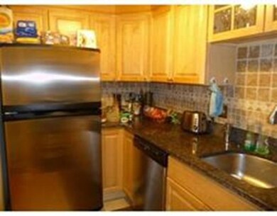 142 Quincy Shore Dr unit 141, Quincy, MA 02171 - photo 2