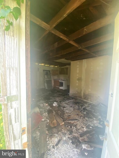 36039 Carver Rd, Chaptico, MD 20621 - photo 2