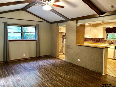 901 Rhodes Dr, Tyler, TX 75701 - photo 3