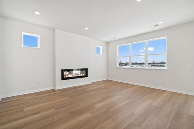 Photos of similar home, not actual home, for illustrative purposes only.