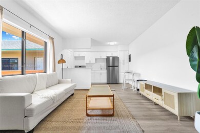 13210 Memorial Hwy unit 211, Miami, FL 33161 - photo 7