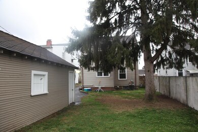 jeffrey back of house