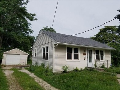 1816 E 25th St, Des Moines, IA 50317 - photo 2