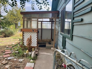 1106 Leonard Ave, Estancia, NM 87016 - photo 4