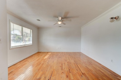 922 Locust St, New Smyrna Beach, FL 32169 - photo 7