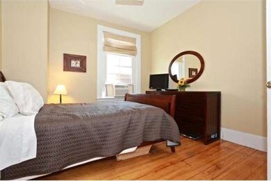 93 Walnut St unit 3, Brookline, MA 02445 - photo 3