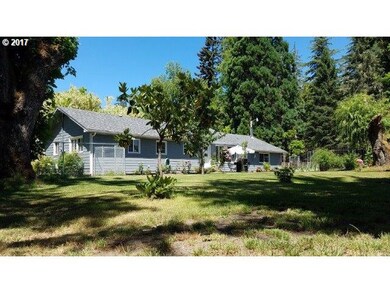 299 Northside Rd, Sutherlin, OR 97479 - photo 4