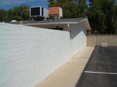 10603 W Highwood Ln, Sun City, AZ 85373 - photo 6