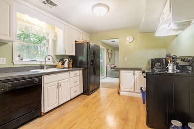 17 Joseph Rd, Framingham, MA 01701 - photo 6