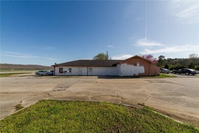 1037 N Main Ave, Fayetteville, AR 72701 - photo 5