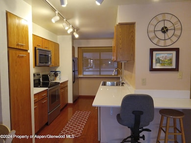 Kitchen (2)