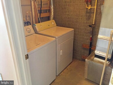 15056 Danehurst Cir, Gainesville, VA 20155 - photo 2