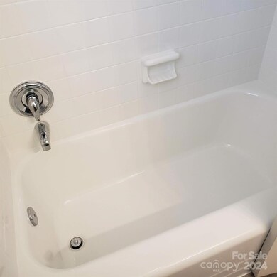 20 Fortunate Dr, Asheville, NC 28806 - photo 5