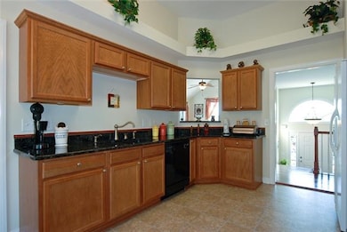 another view of the kitchen. All appliances stay