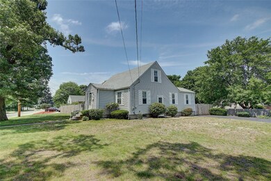 229 Strawberry Field Rd, Warwick, RI 02886 - photo 2