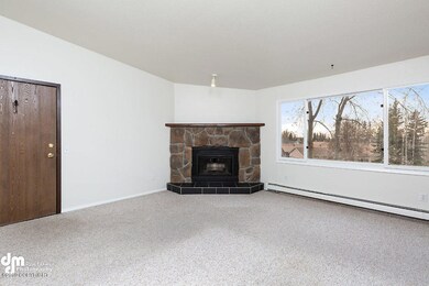 Living Room 20190501-DW-49008-SMALL
