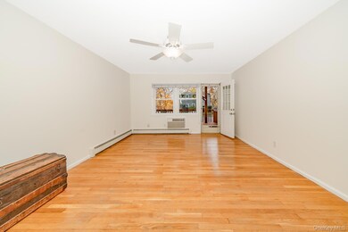 20 Toehee Place unit 1B, Islip, NY 11751 - photo 5