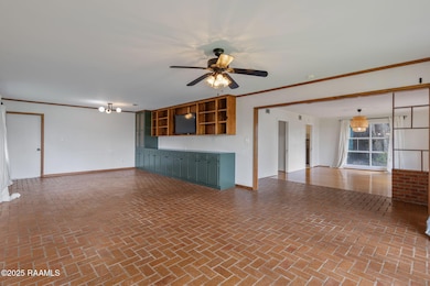 9-web-or-mls-325 Oak St-9