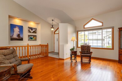 2883 Devonshire Place, Woodbury, MN 55125 - photo 5