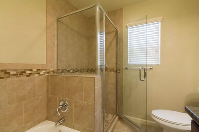 33rdMasterBath1