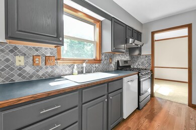 COUNTER SPACE!!!