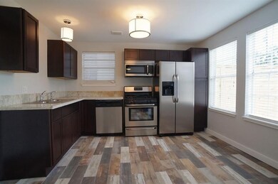 4706 Fisk St unit 1/2, Houston, TX 77009 - photo 4