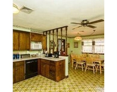 62 North St, Bellingham, MA 02019 - photo 3