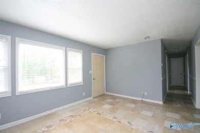 2901 Cochise Cir NW, Huntsville, AL 35810 - photo 4