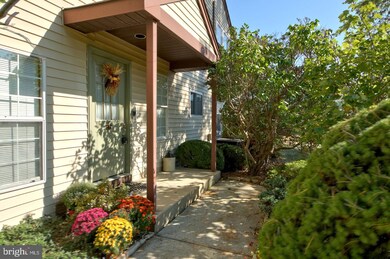 59 Yorkshire Dr unit C, Monroe Township, NJ 08831 - photo 2