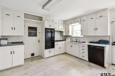 1004 1004 Guinn, Tyler, TX 75701 - photo 4