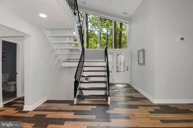 2424 Silver Fox Ln, Reston, VA 20191 - photo 4