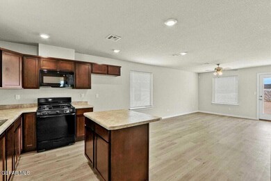 14525 Faxon Yucca, Horizon City, TX 79928 - photo 3