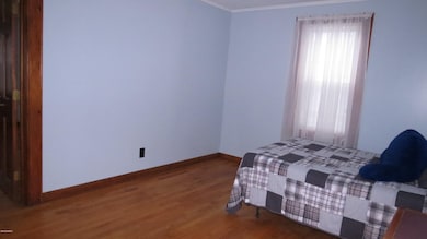 1st level, 2nd bedroom