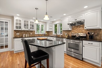 40 Ash St, Weston, MA 02493 - photo 2