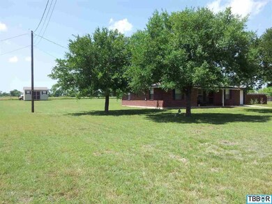 10594 Troy Pend Rd, Troy, TX 76579 - photo 6