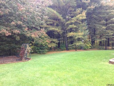9 Benedict Ct, Ballston Spa, NY 12020 - photo 4