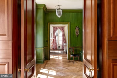 2740 Chain Bridge Rd NW, Washington, DC 20016 - photo 6