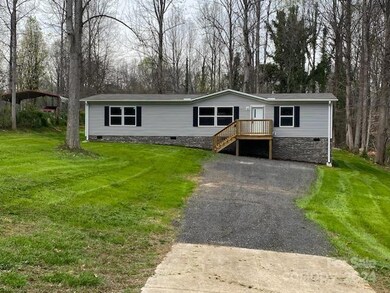 161 Arbor Dr, Statesville, NC 28677 - photo 2